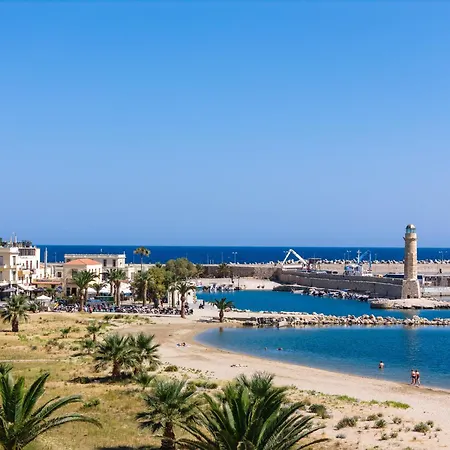 Chryssi Seafront Living, 03 Suite, Right On The In Rethymno! Apartament