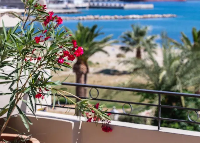 Apartament Chryssi Seafront Living, 03 Suite, Right On The In Rethymno!