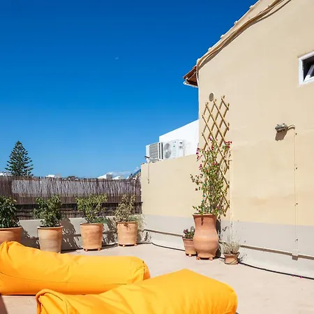 Chryssi Seafront Living, 03 Suite, Right On The In Rethymno! * Resmo