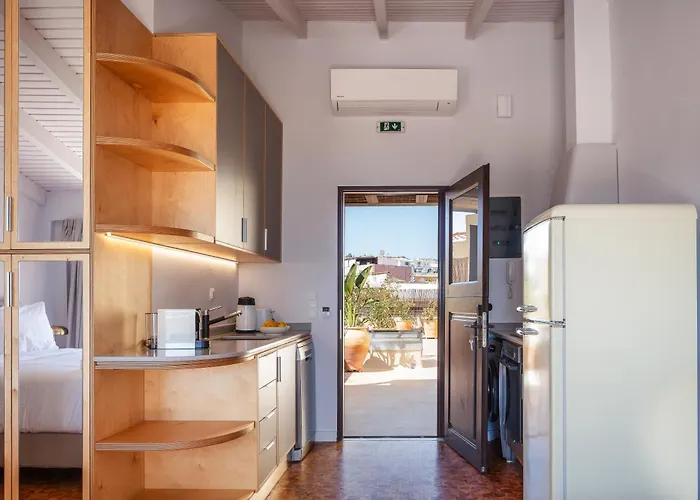 Апартаменты Chryssi Seafront Living, 03 Suite, Right On The In Rethymno! *