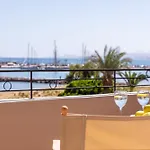 Chryssi Seafront Living, 03 Suite, Right On The In Rethymno! Apartamento Rétino