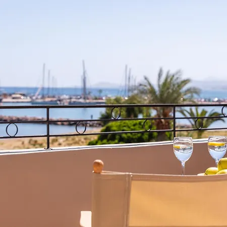 Chryssi Seafront Living, 03 Suite, Right On The In Rethymno! Lejlighed Rethimno