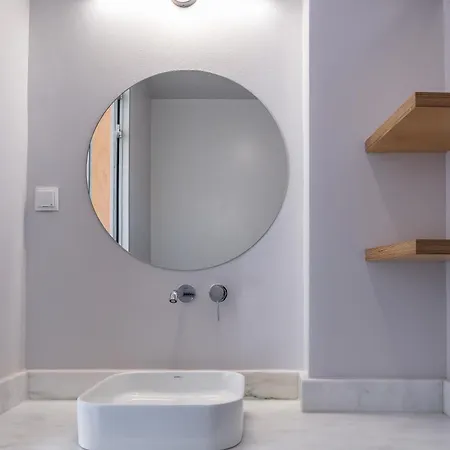 Chryssi Seafront Living, 03 Suite, Right On The In Rethymno! Apartmán Rethymno