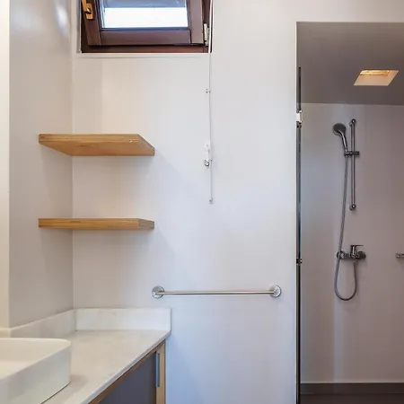 Chryssi Seafront Living, 03 Suite, Right On The In Rethymno! *